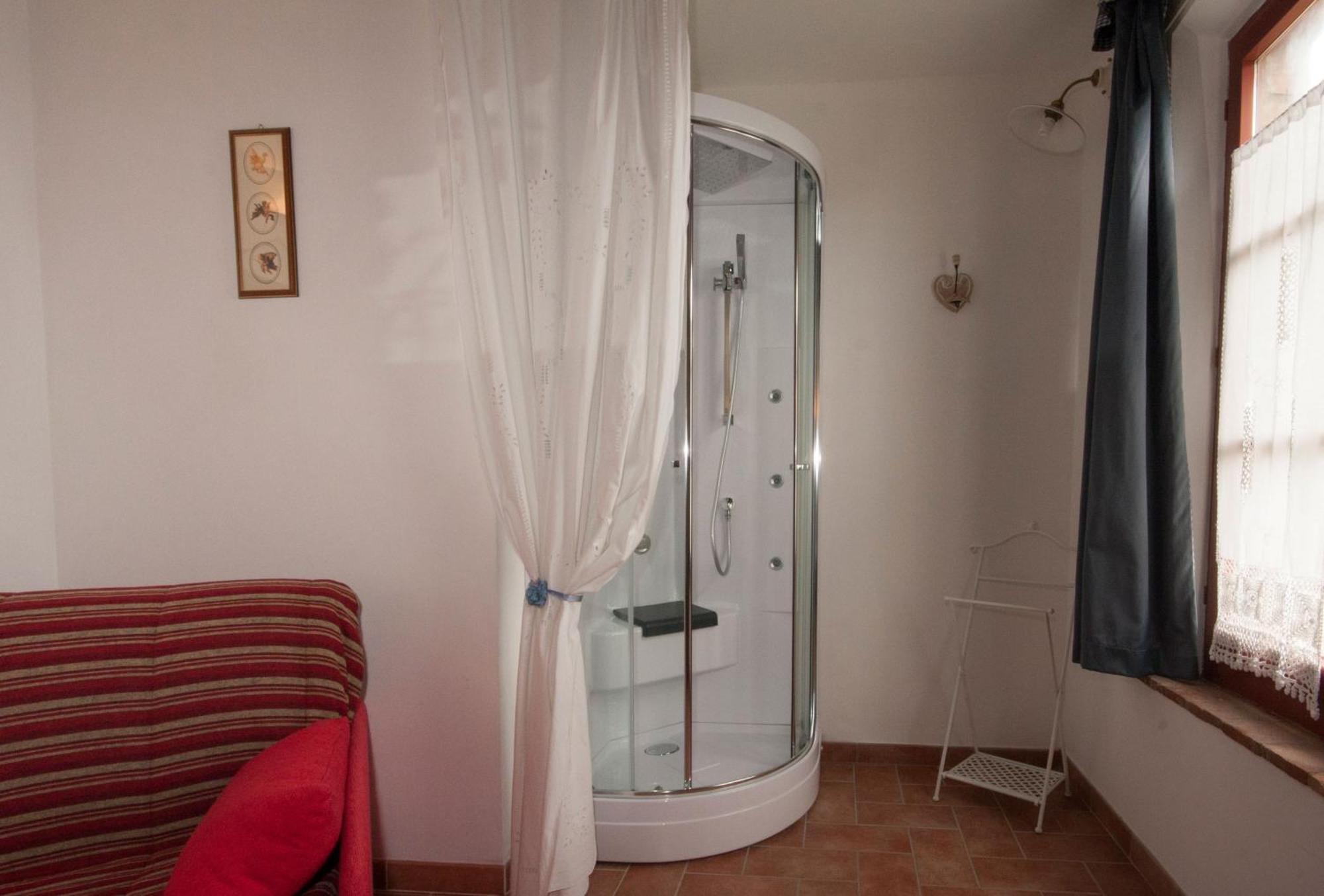 Casavacanze Vesta Isola d'Arbia 部屋 写真