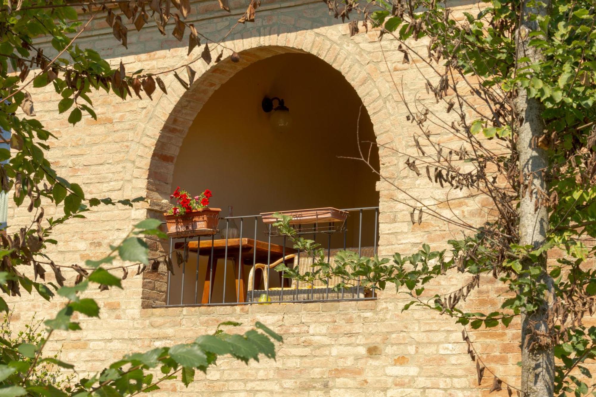 Casavacanze Vesta Isola d'Arbia エクステリア 写真